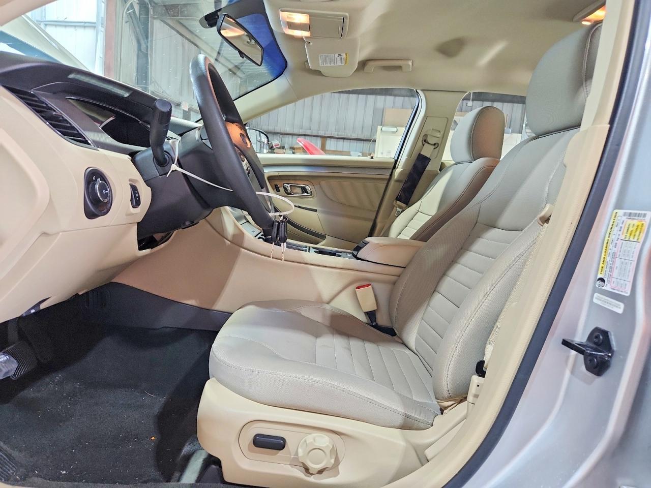 2018 Ford Taurus Se - Фото 7