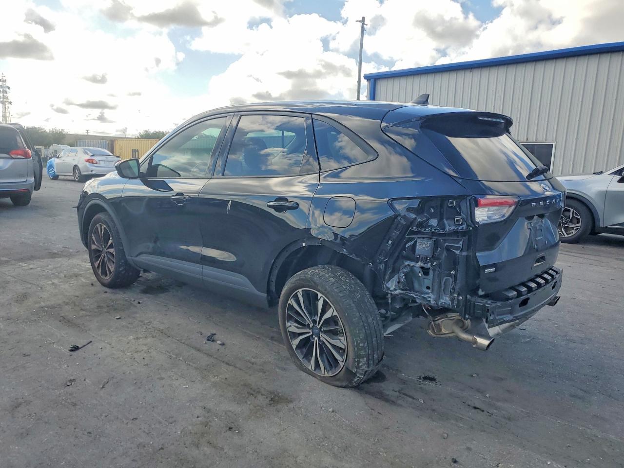 2022 Ford Escape Se - Фото 2