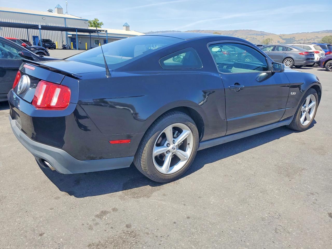 2012 Ford Mustang Gt - Image 3