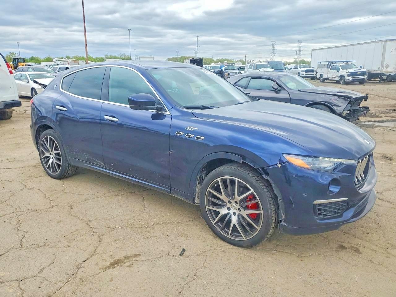 2022 Maserati Levante Base - Фото 4
