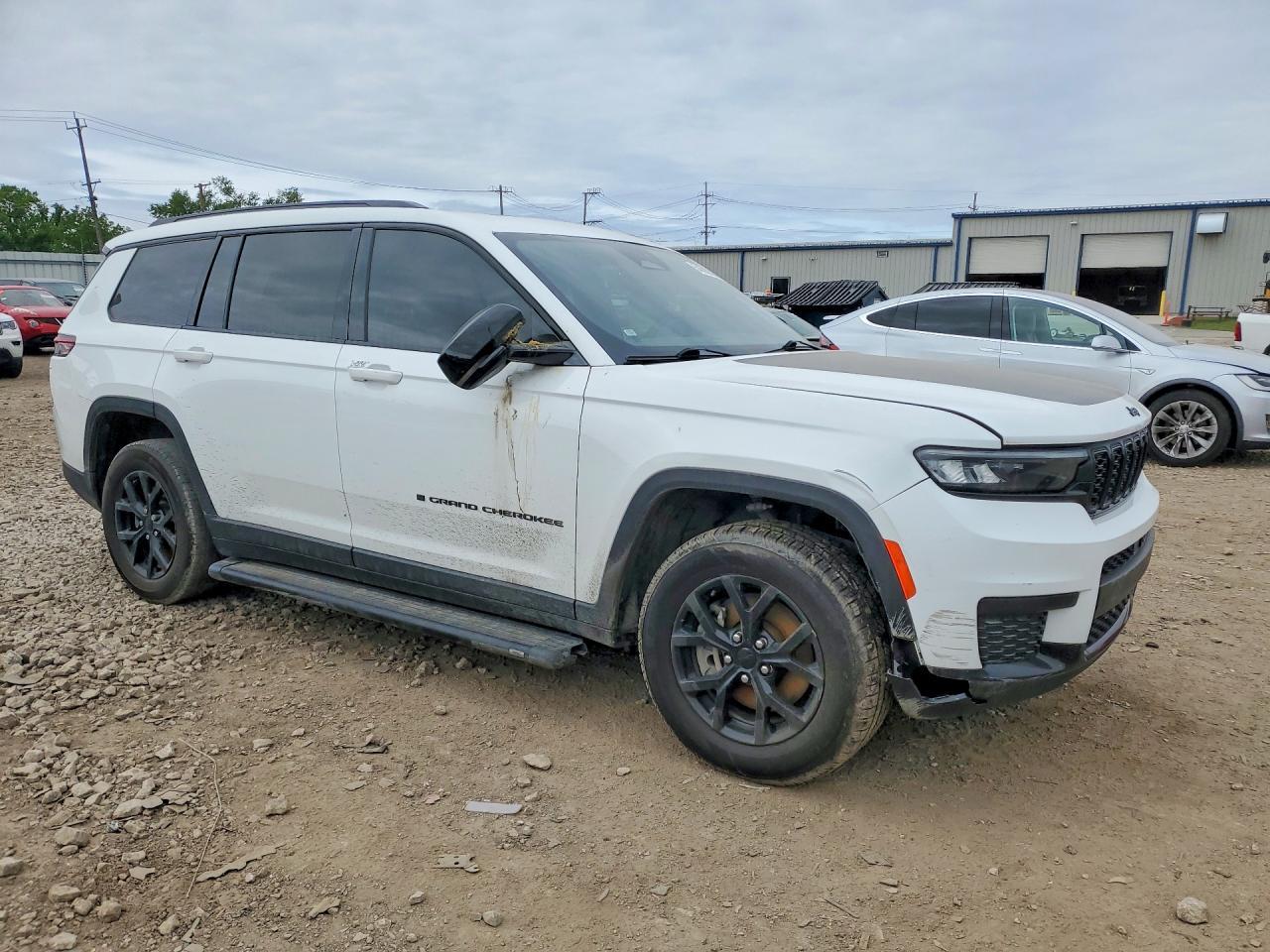 2024 Jeep Grand Cherokee L Laredo - Image 4