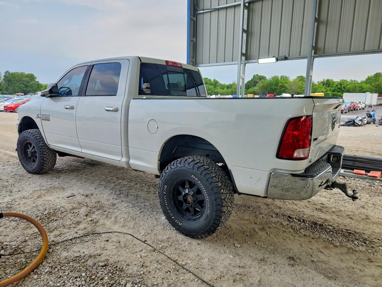 2016 Ram 2500 Slt - Image 2