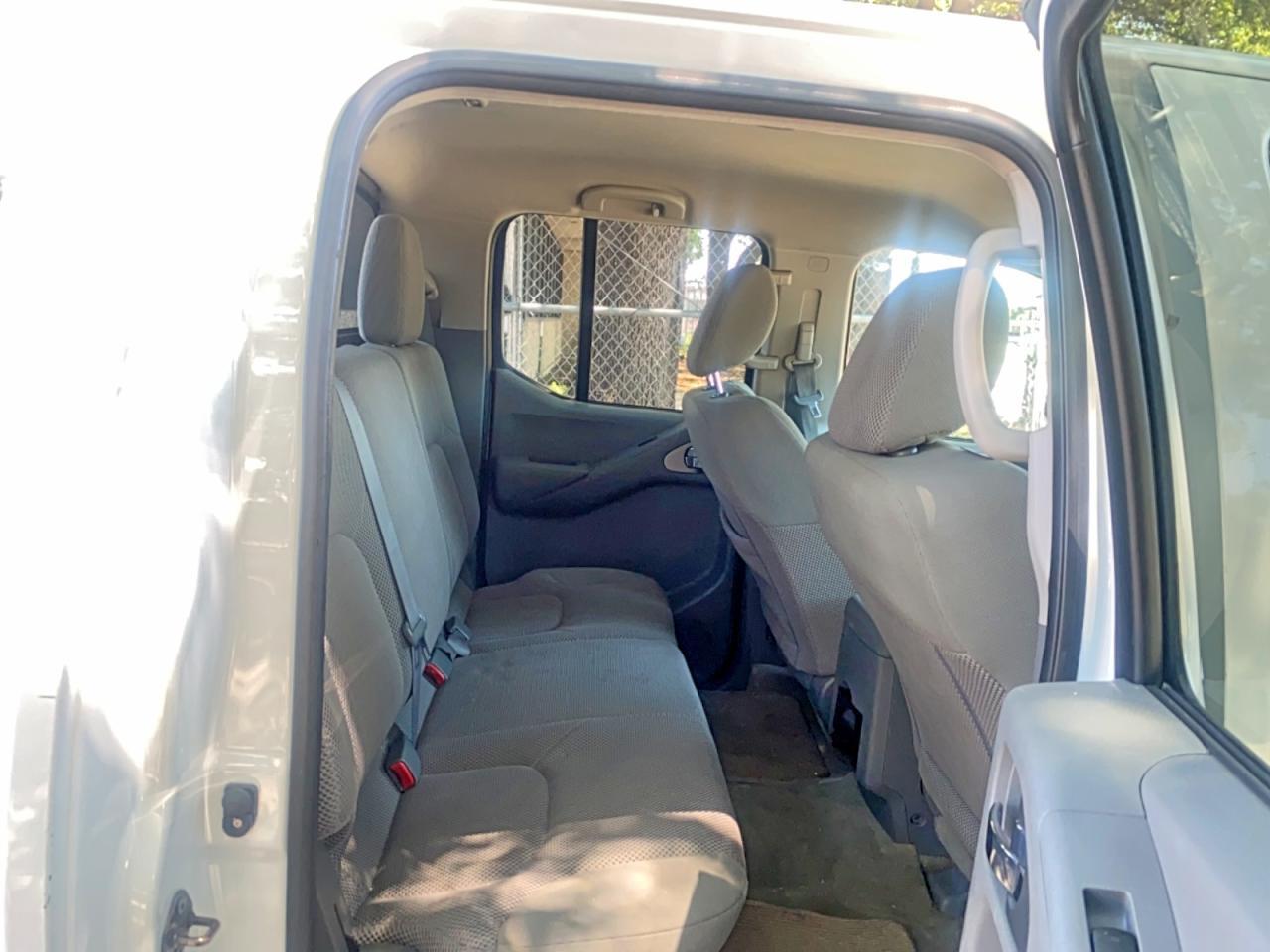 2015 Nissan Frontier Sv - Image 6