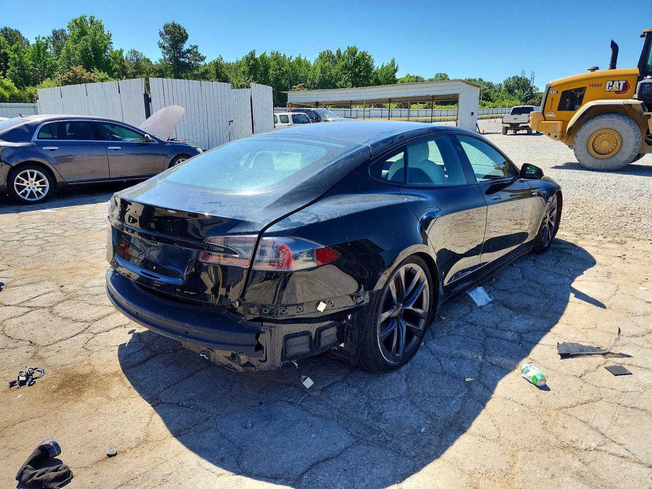 2022 Tesla Model S - Фото 3