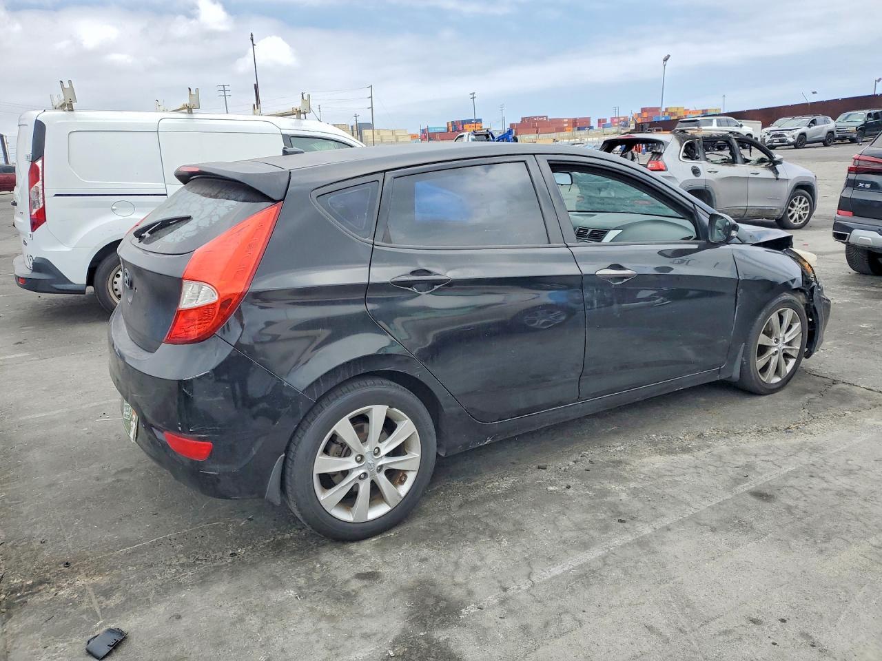 2013 Hyundai Accent Se - Фото 3