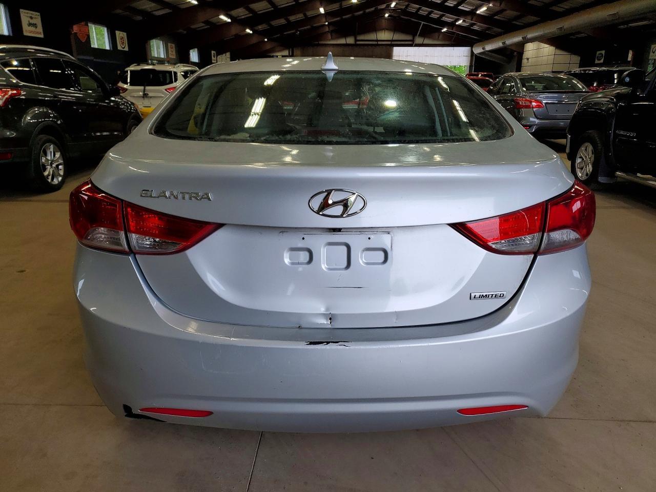 2013 Hyundai Elantra Limited - Фото 6
