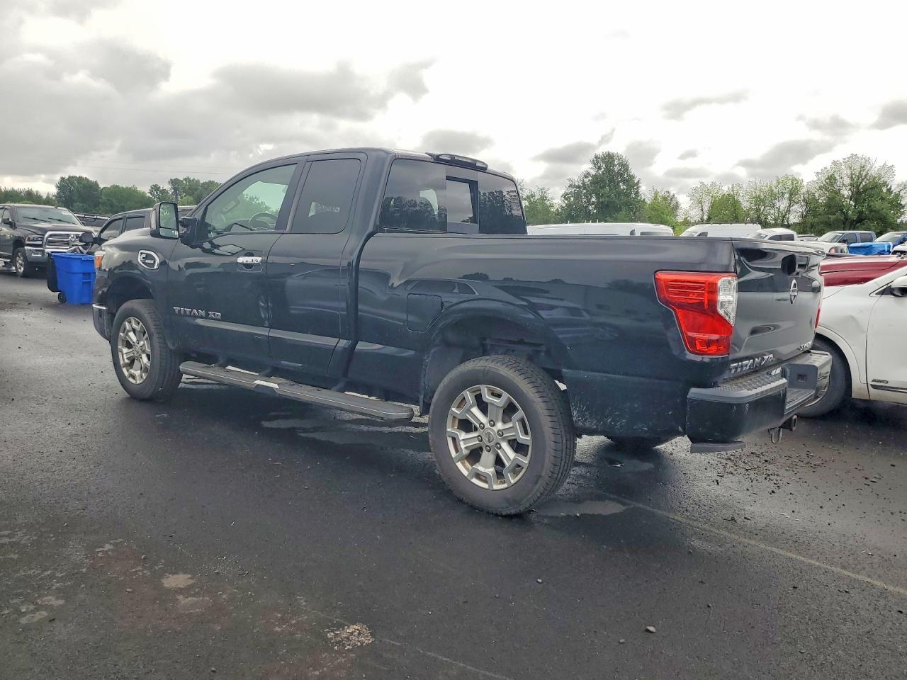 2017 Nissan Titan Xd Sv - Фото 2