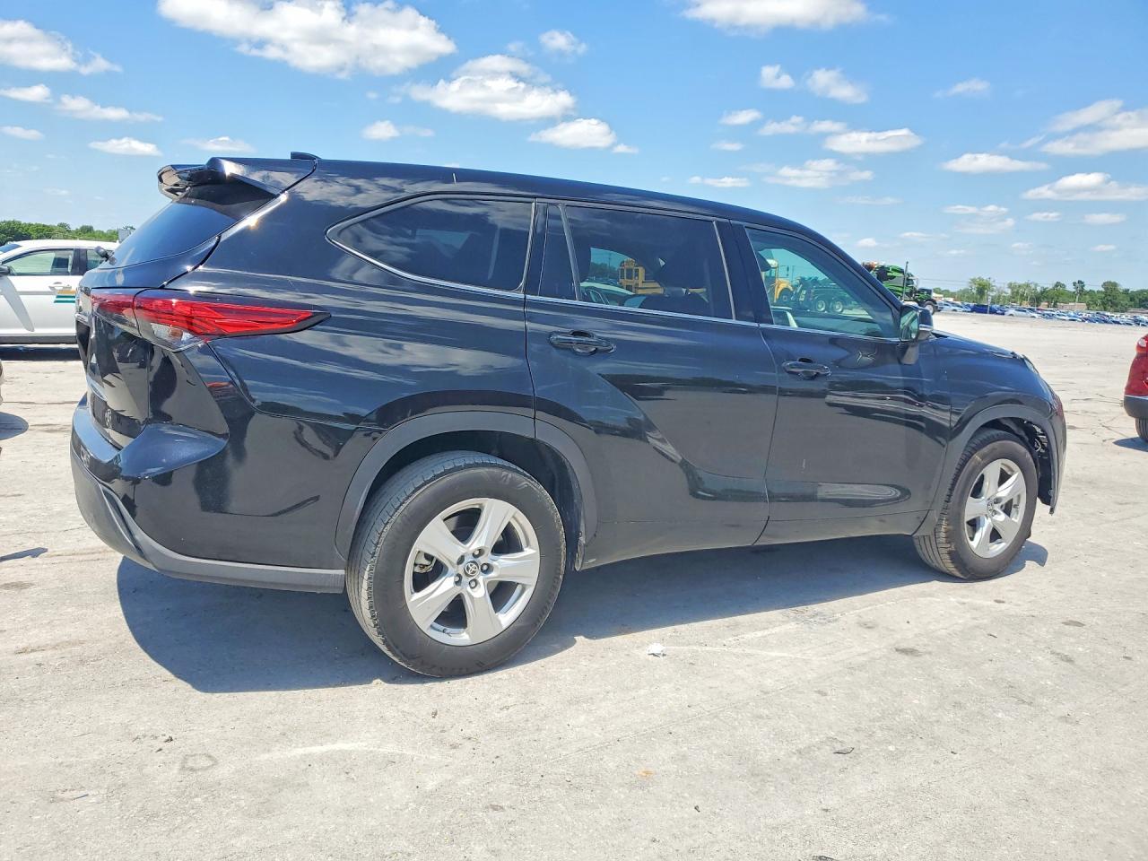 2021 Toyota Highlander L - Фото 3