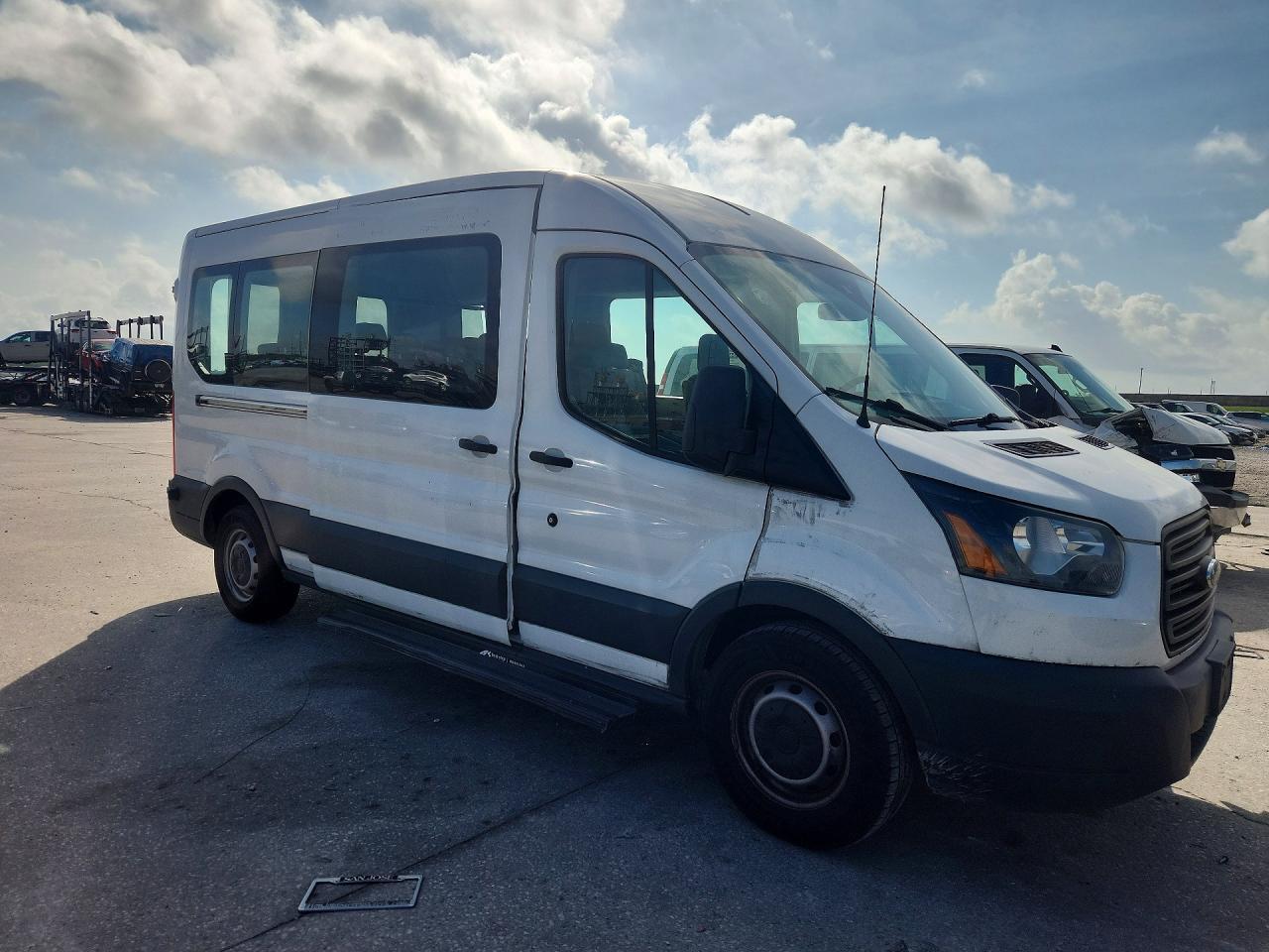 2016 Ford Transit T-350 - Фото 4