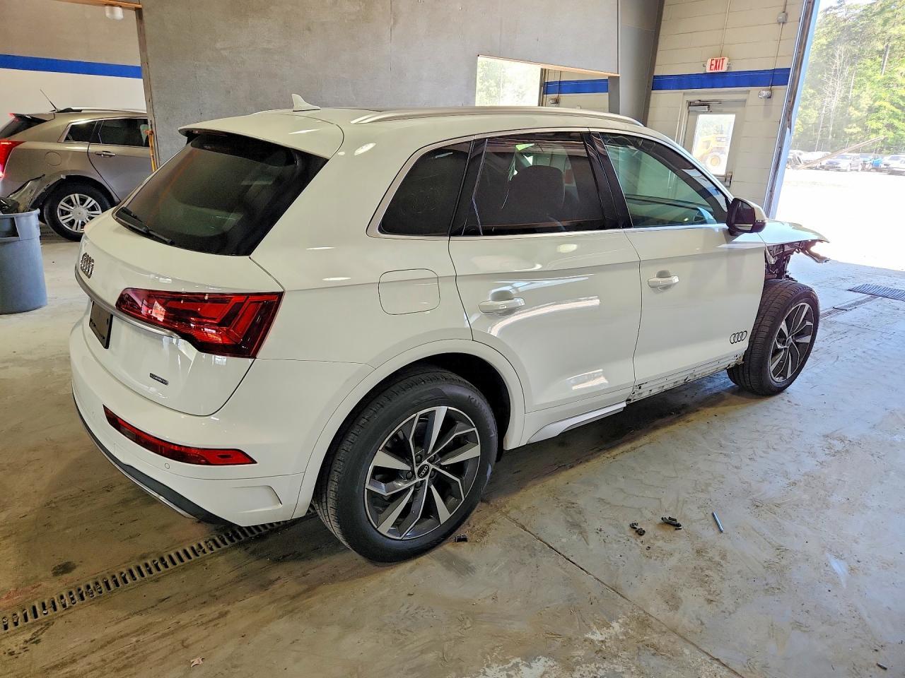 2021 Audi Q5 Premium - Фото 3