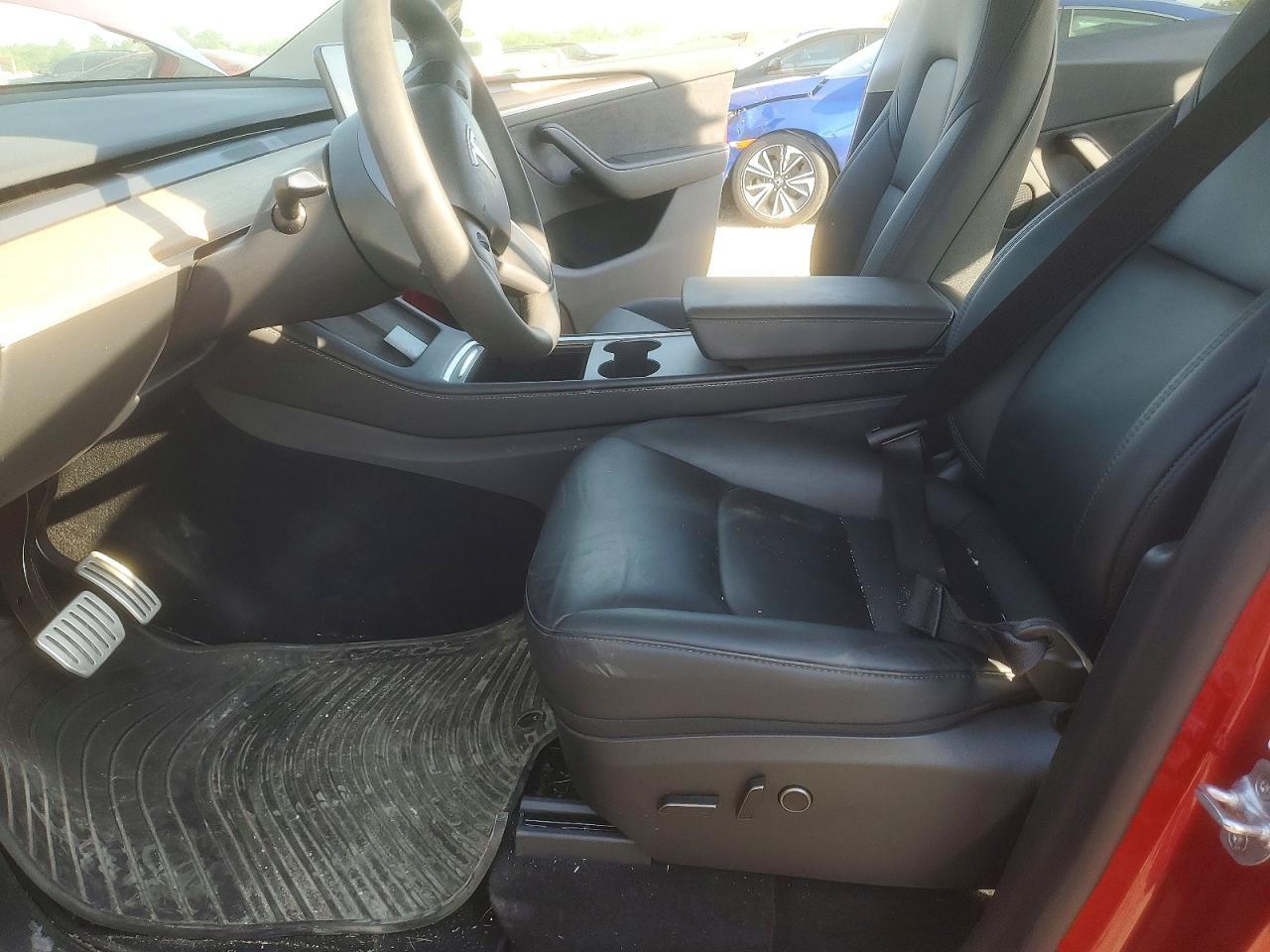2024 Tesla Model Y - Фото 7