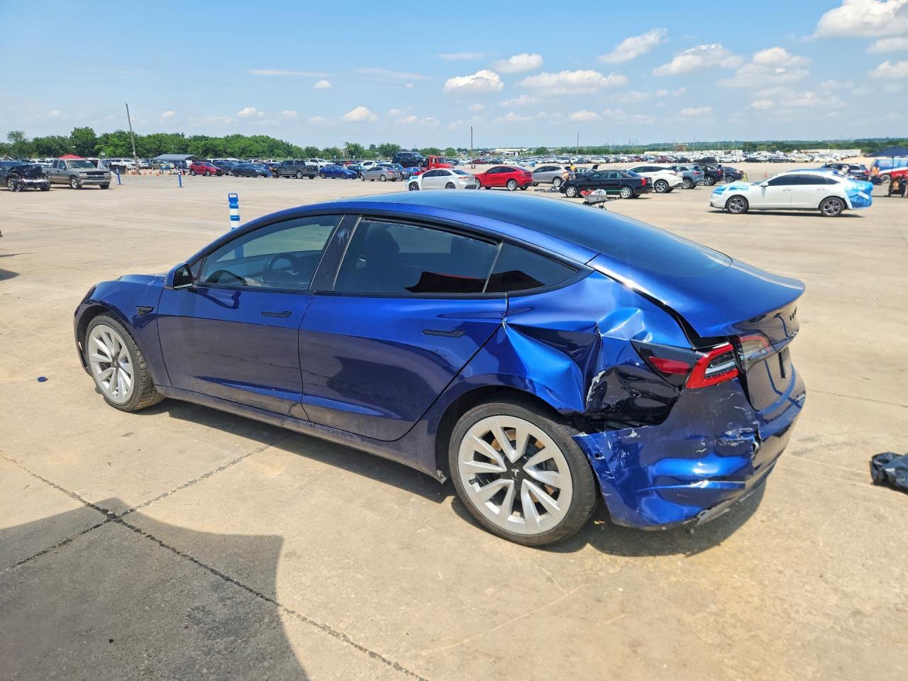 2022 Tesla Model 3 - Image 2