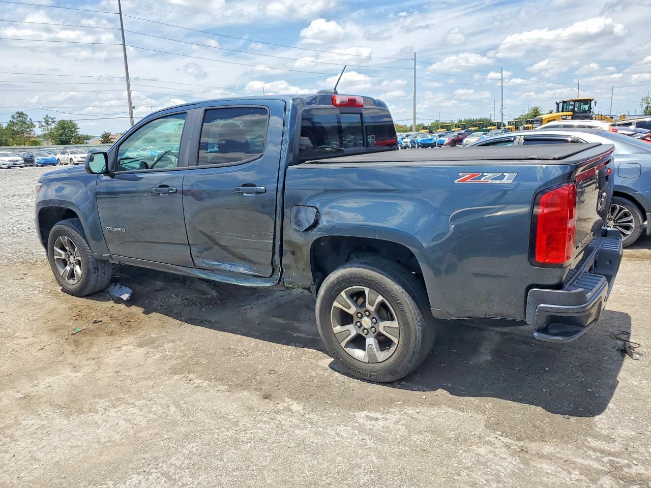 2019 Chevrolet Colorado Z71 - Фото 2