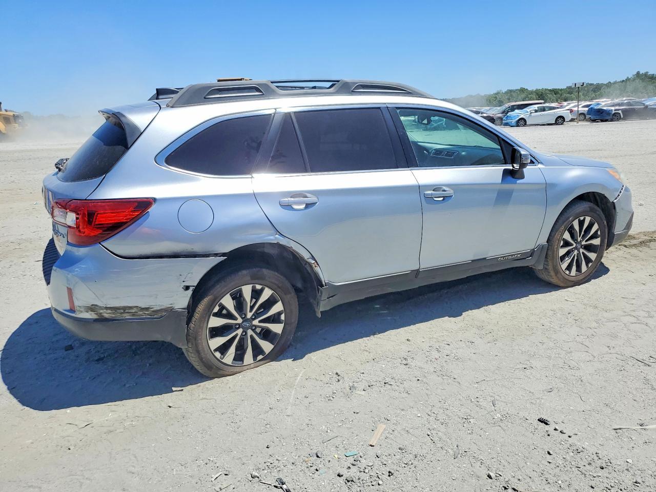 2016 Subaru Outback - Фото 3