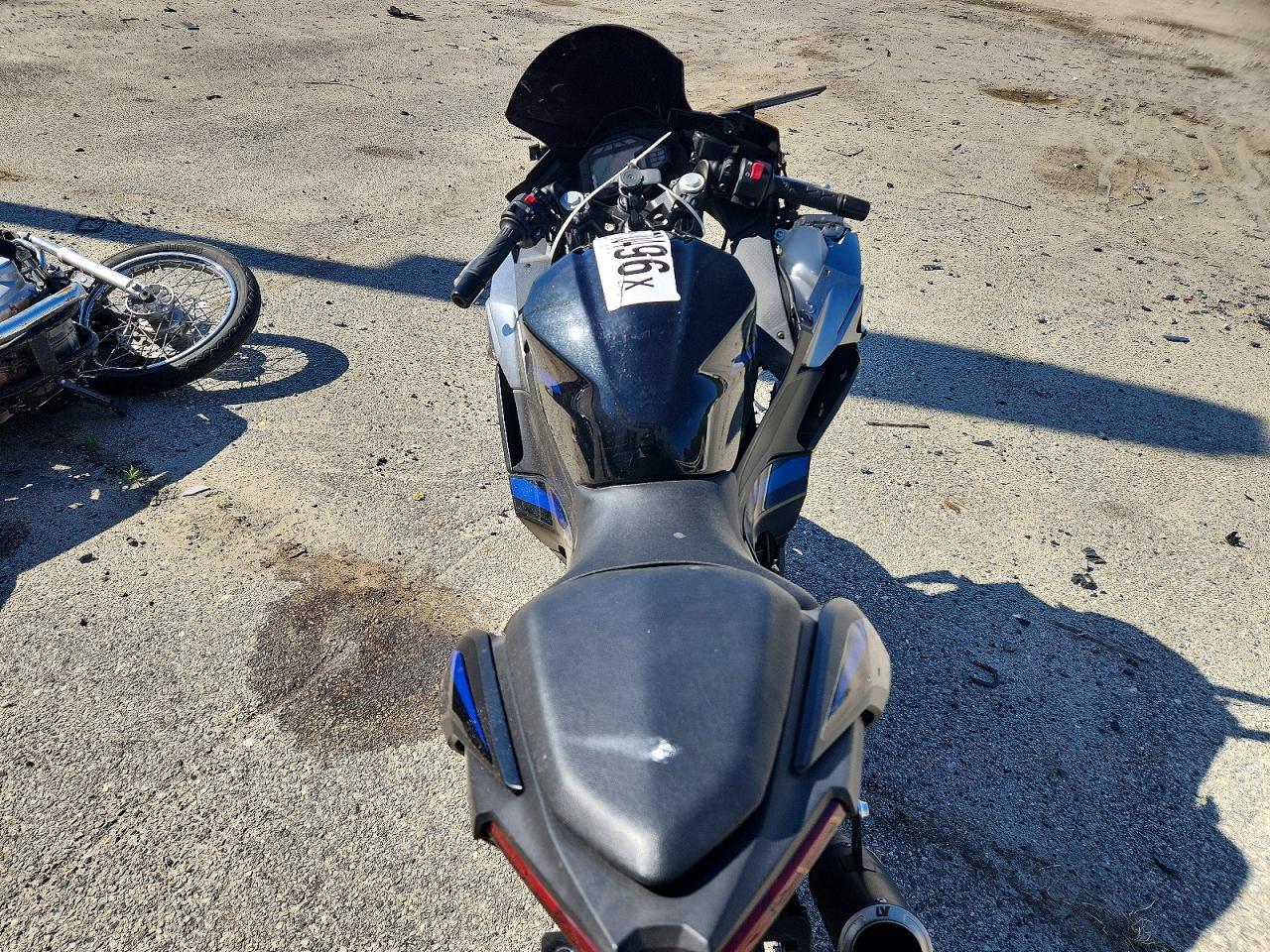 2025 Kawasaki Ex500 - Фото 6