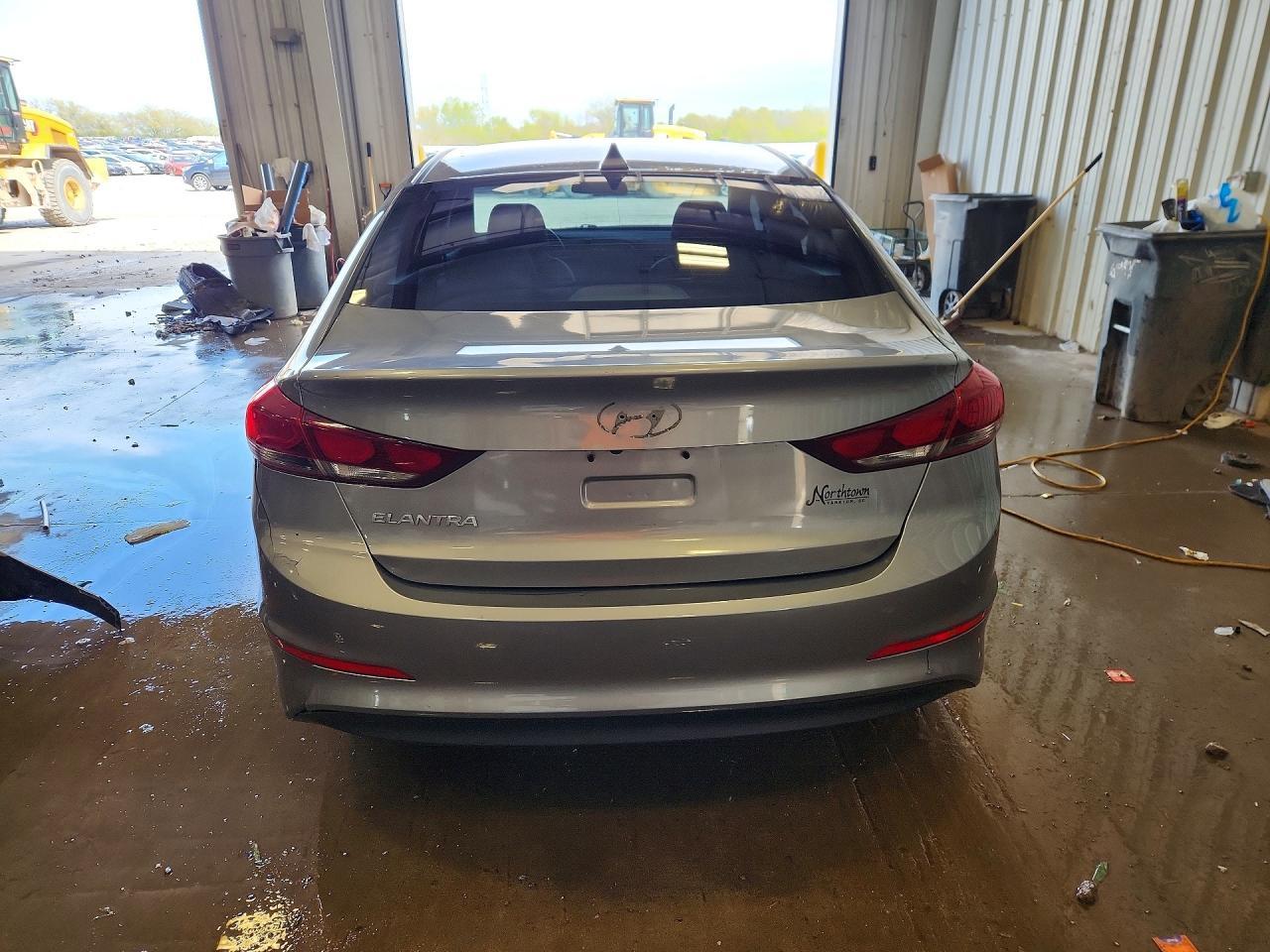 2017 Hyundai Elantra Se - Фото 6