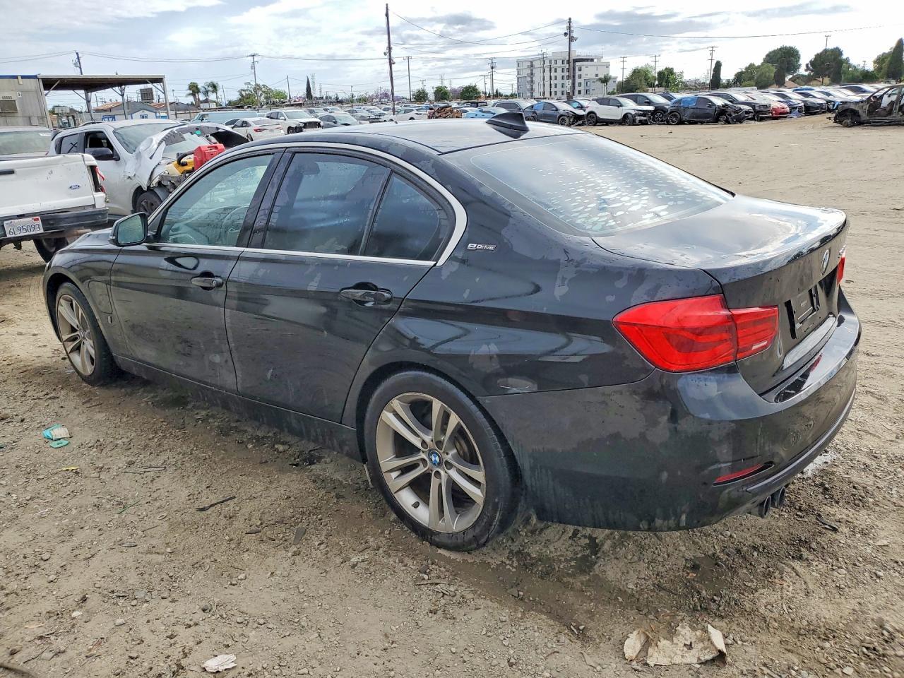 2017 BMW 330E - Image 2