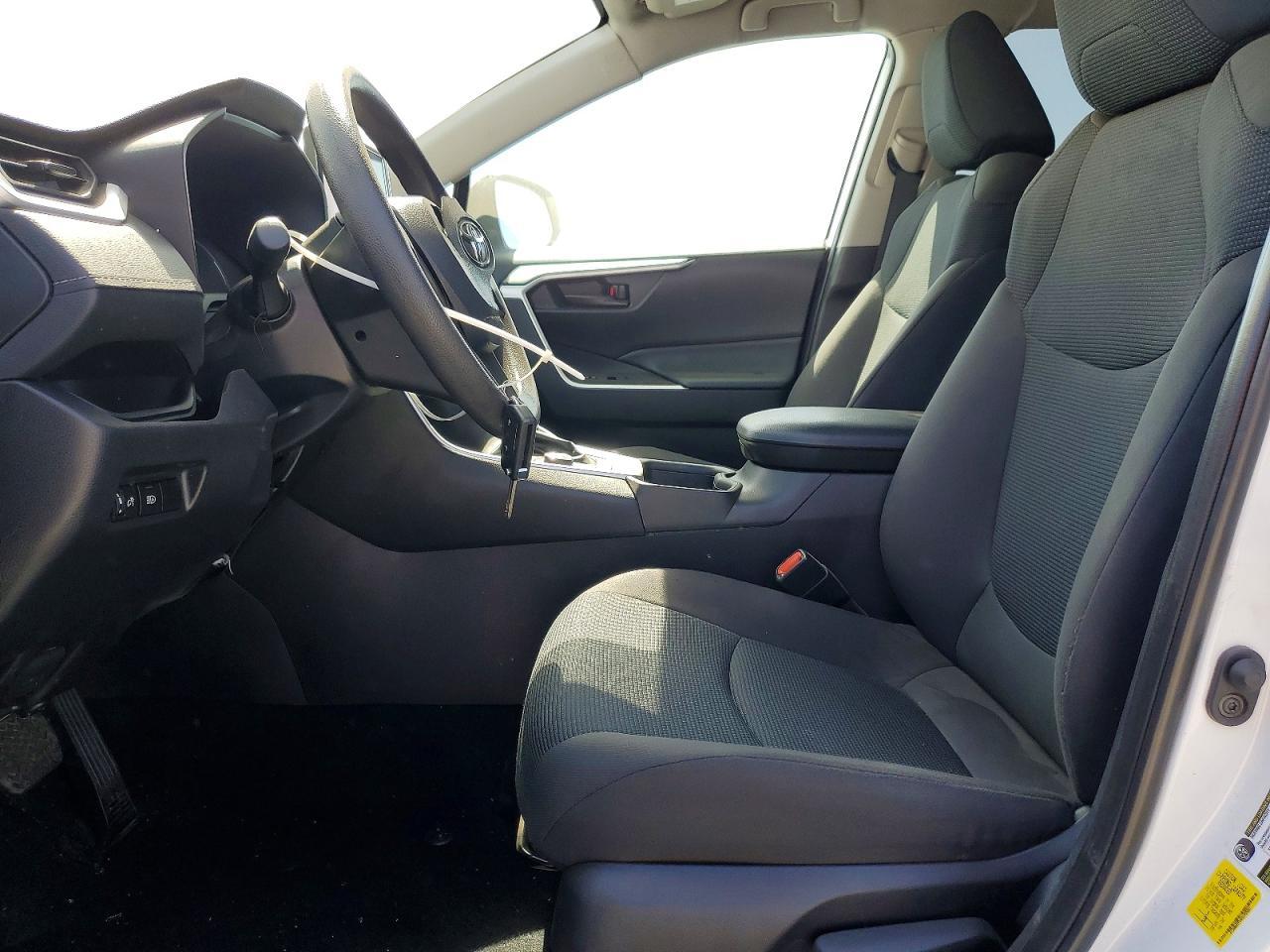 2024 Toyota Rav4 Le - Фото 7