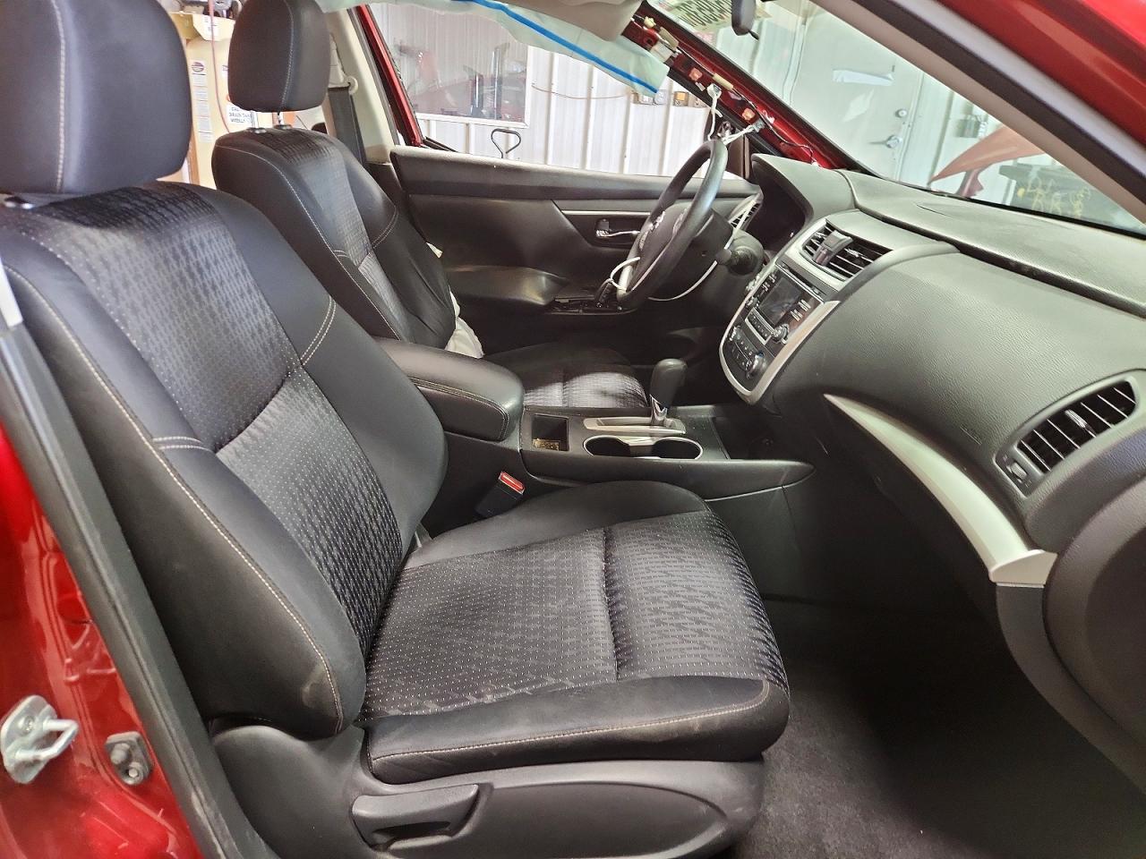 2016 Nissan Altima 2.5 S - Image 7