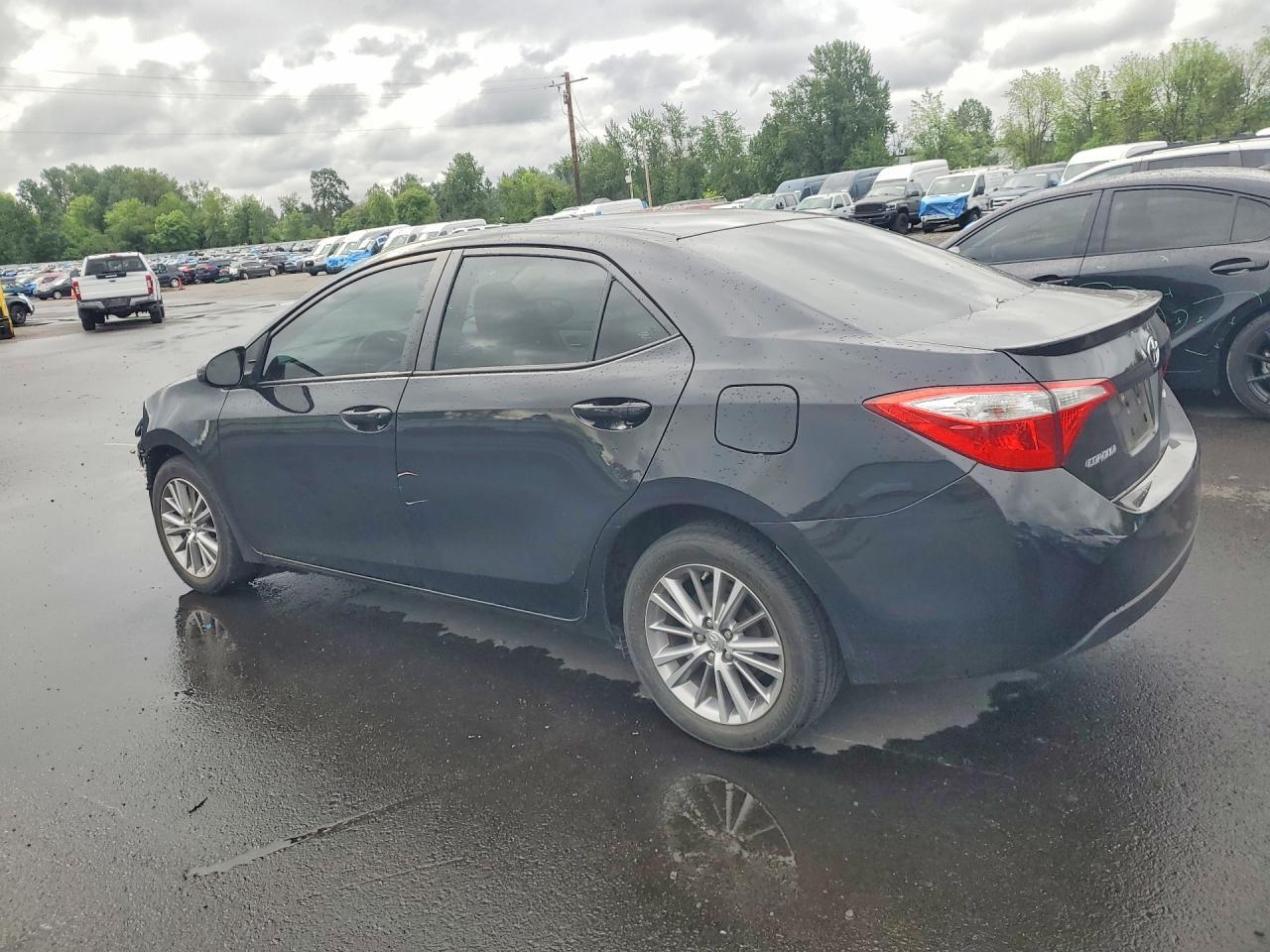 2015 Toyota Corolla Le Plus - Фото 2