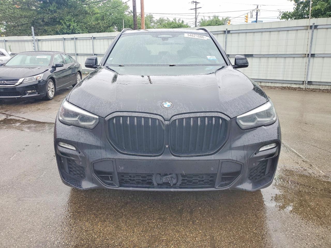2021 BMW X5 M50I - Фото 5