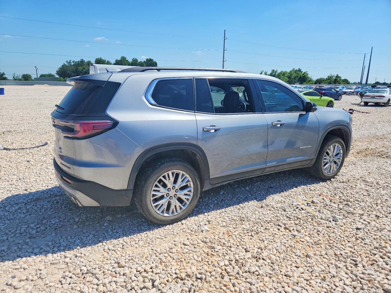 2024 GMC Acadia Uplevel - Image 3