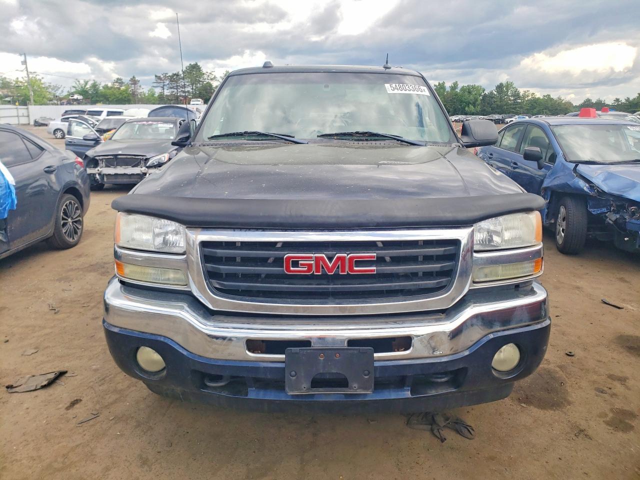 2005 GMC New Sierra K1500 - Image 5