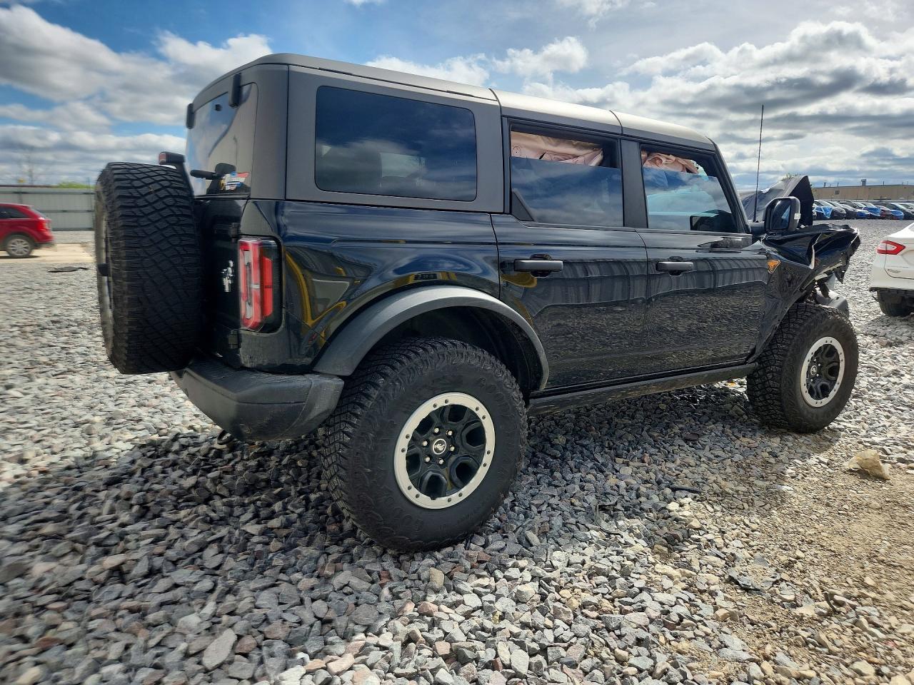2024 Ford Bronco Badlands - Фото 3