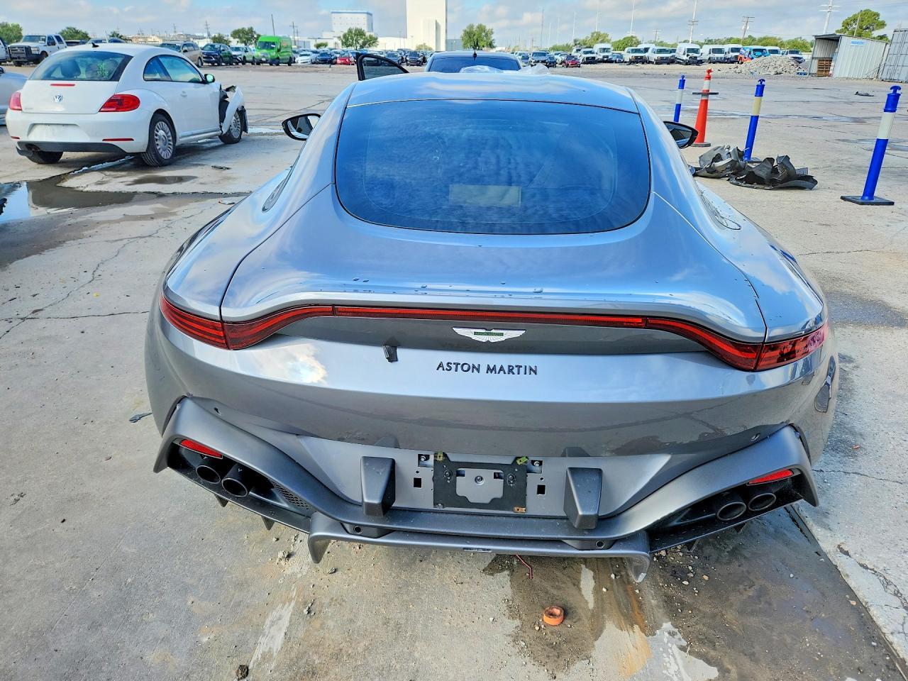 2020 Aston Martin Vantage - Фото 6