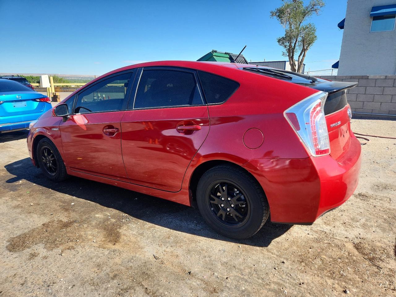 2012 Toyota Prius Two - Фото 2