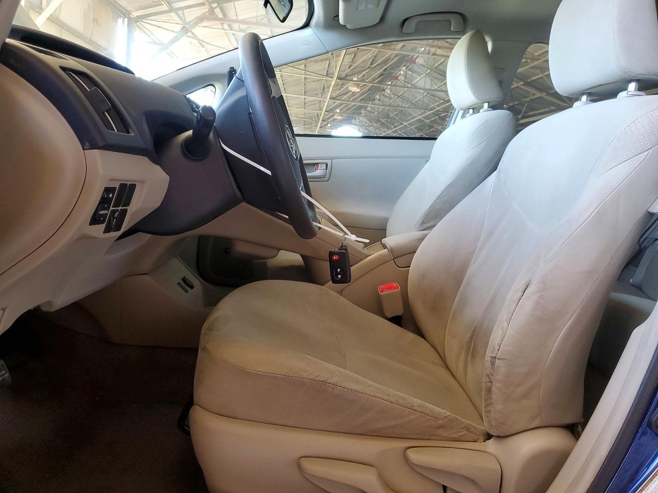 2010 Toyota Prius Iii - Фото 7