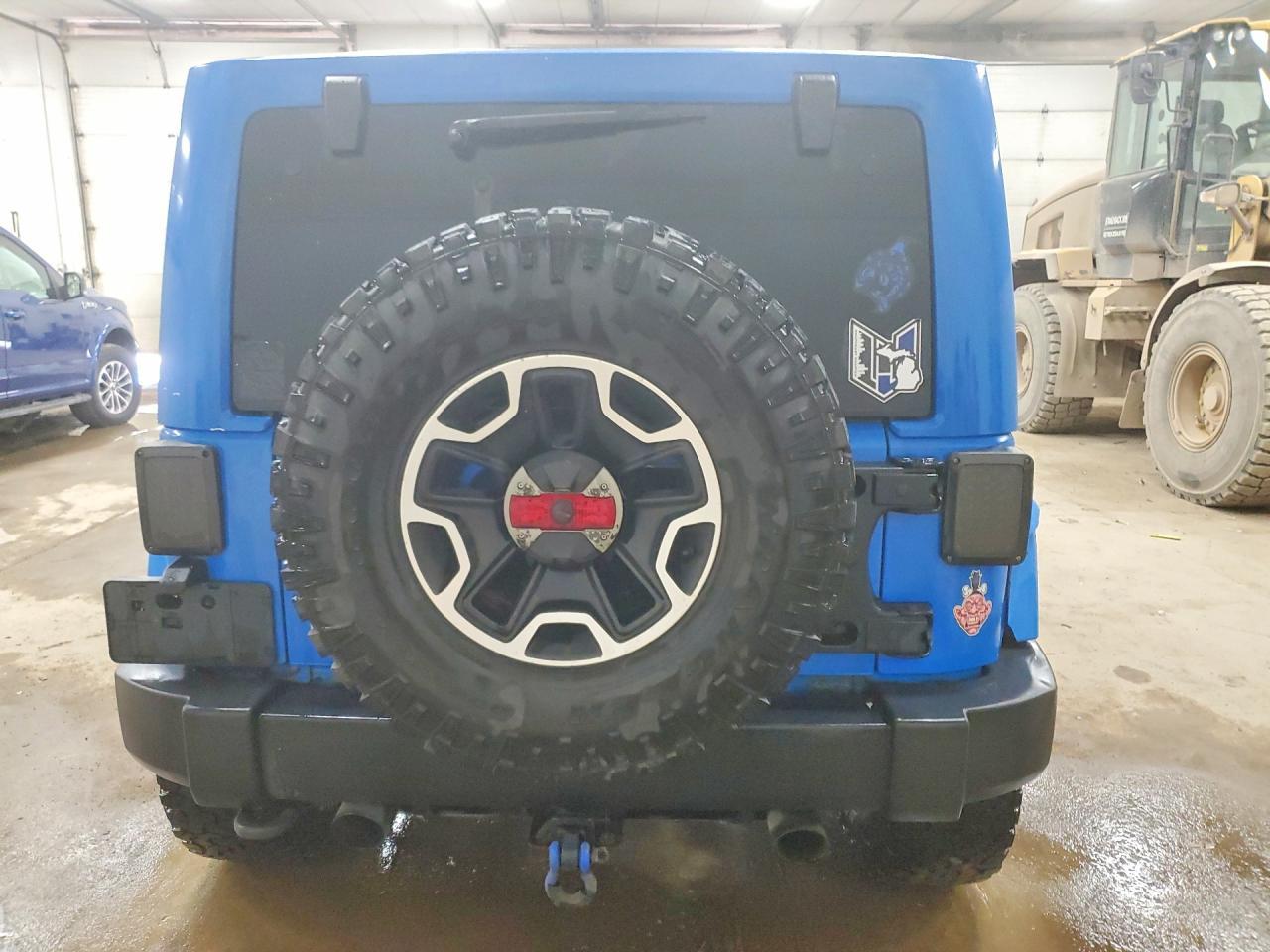 2011 Jeep Wrangler Unlimited Sahara - Фото 6