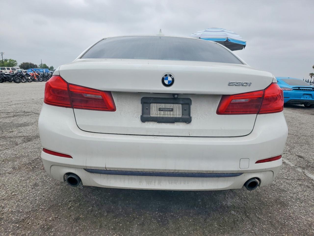 2018 BMW 530 I - Фото 6