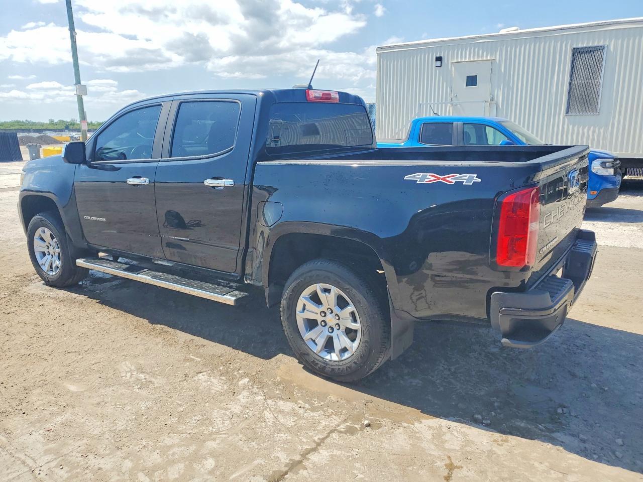 2022 Chevrolet Colorado Lt - Image 2