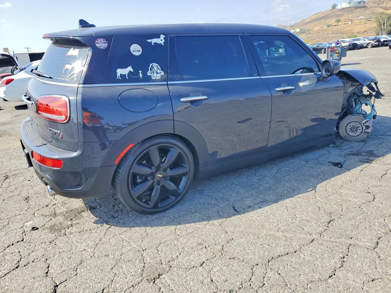 2021 Mini Cooper S Clubman - Фото 3