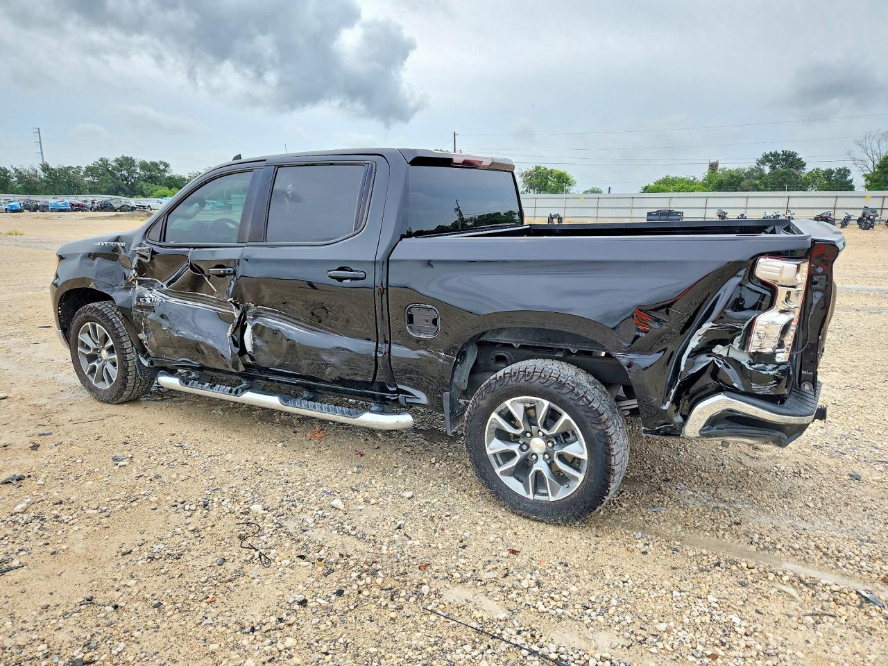2022 Chevrolet Silverado C1500 Lt - Image 2