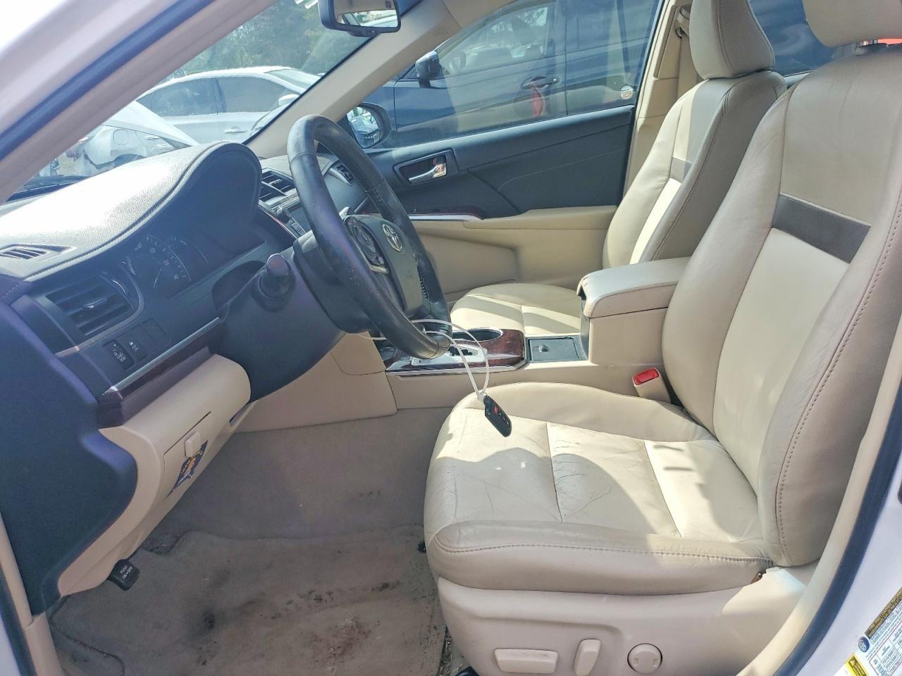 2014 Toyota Camry Xle V6 - Фото 7