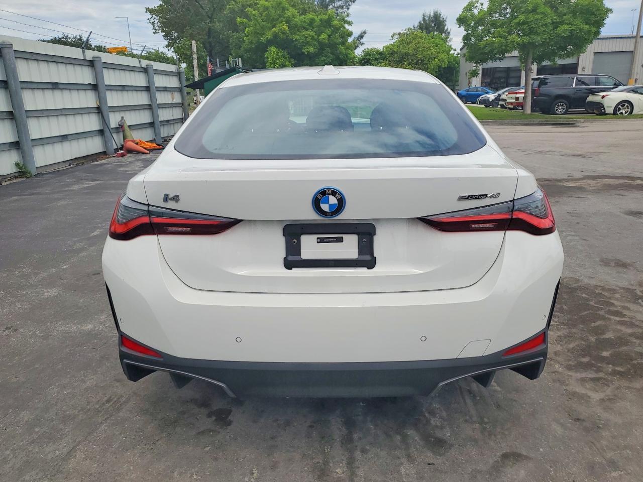 2025 BMW I4 Edrive 40 - Image 6