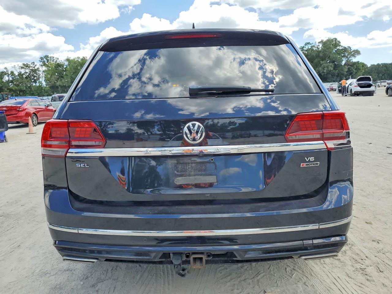 2020 Volkswagen Atlas Sel R-Line - Фото 6