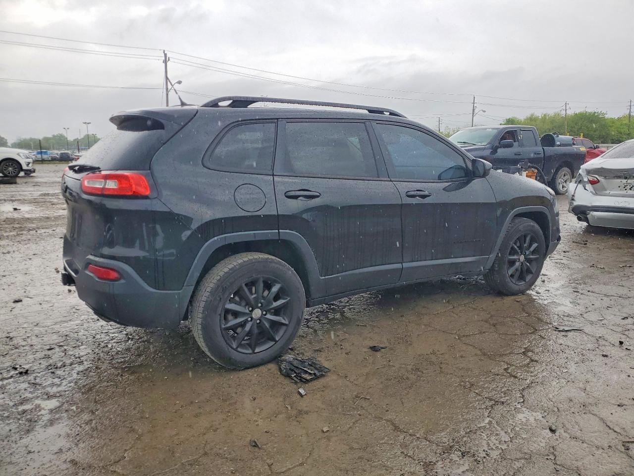 2014 Jeep Cherokee Latitude - Image 3