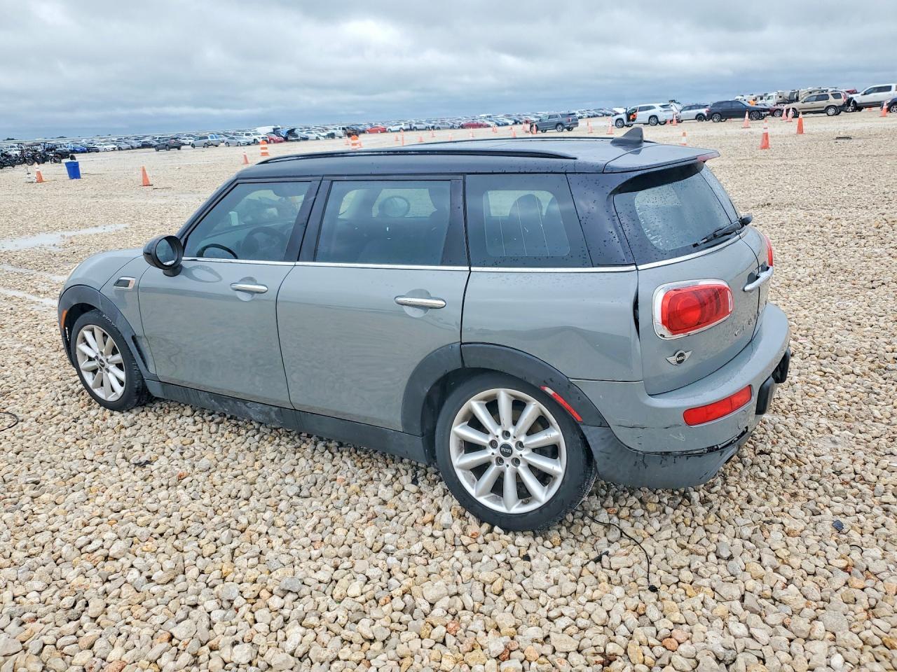 2016 Mini Cooper Clubman - Фото 2