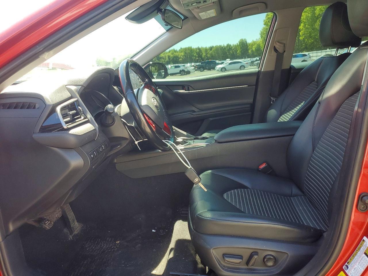 2021 Toyota Camry Se - Фото 7
