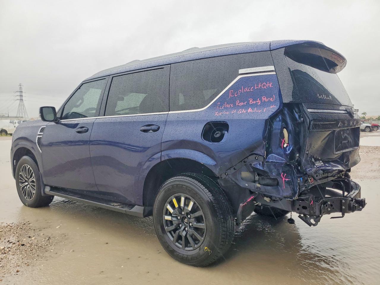 2025 Nissan Armada Sl - Image 2