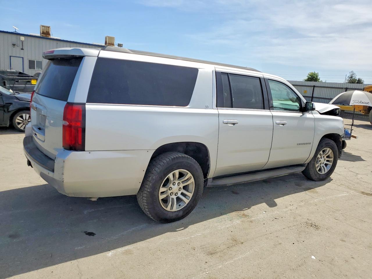 2020 Chevrolet Suburban K1500 Lt - Image 3