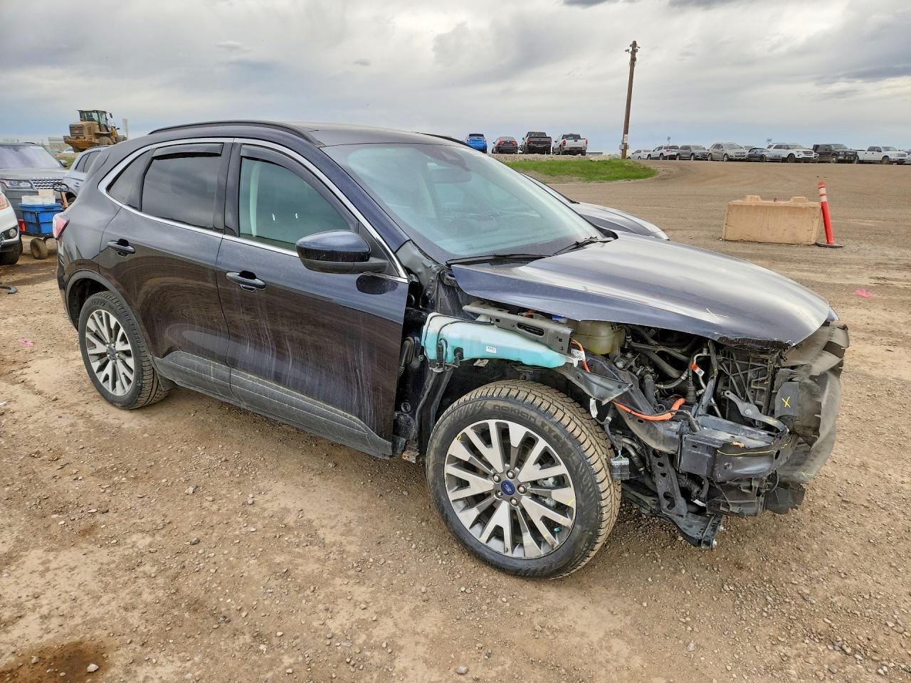 2021 Ford Escape Titanium - Image 4