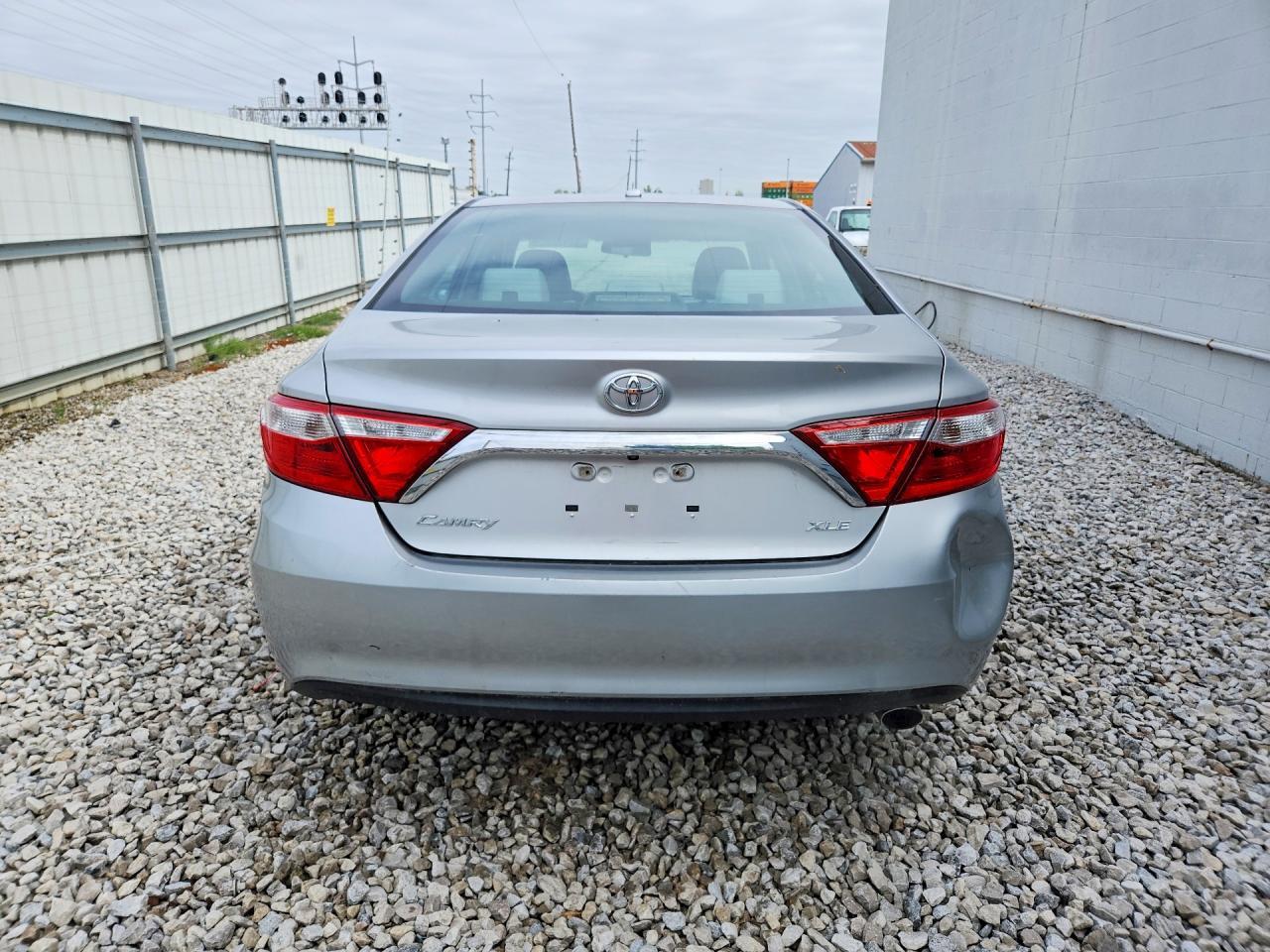 2016 Toyota Camry Xle - Image 6