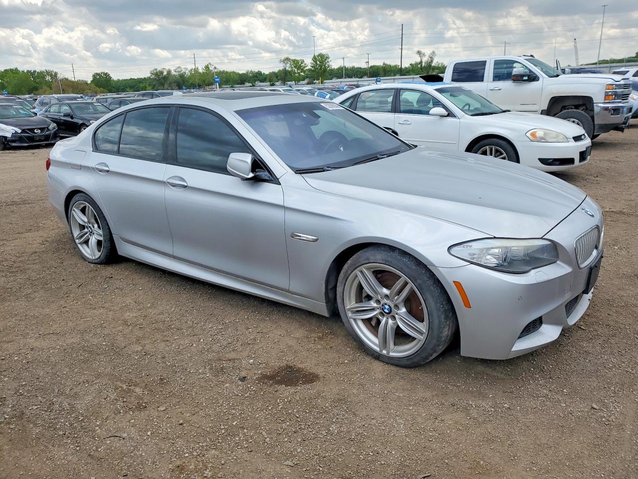 2013 BMW 550 Xi - Фото 4