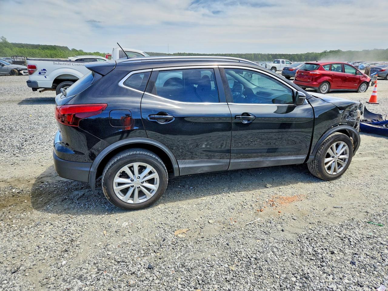 2017 Nissan Rogue Sport Sv - Фото 3