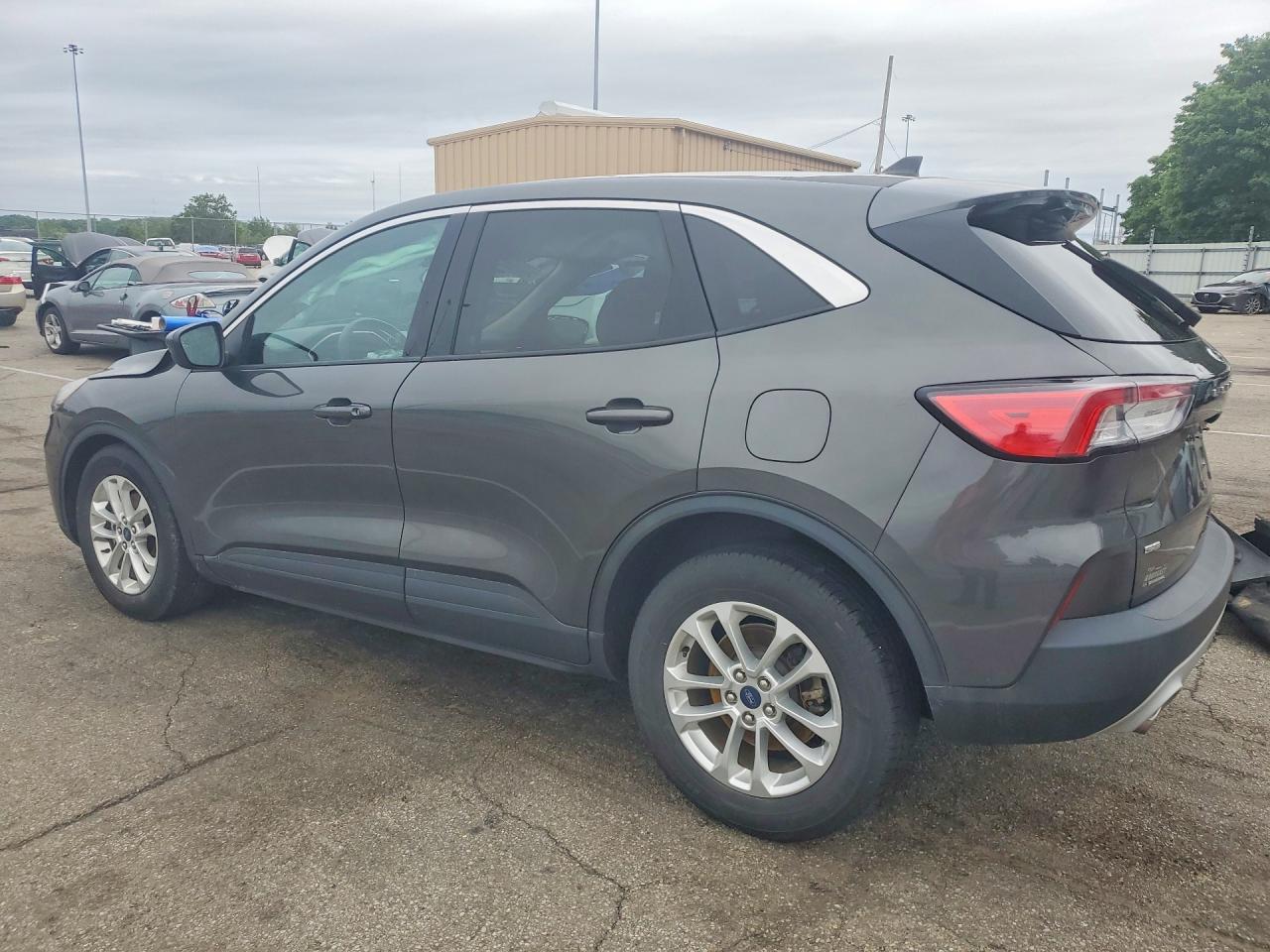 2020 Ford Escape - Image 2