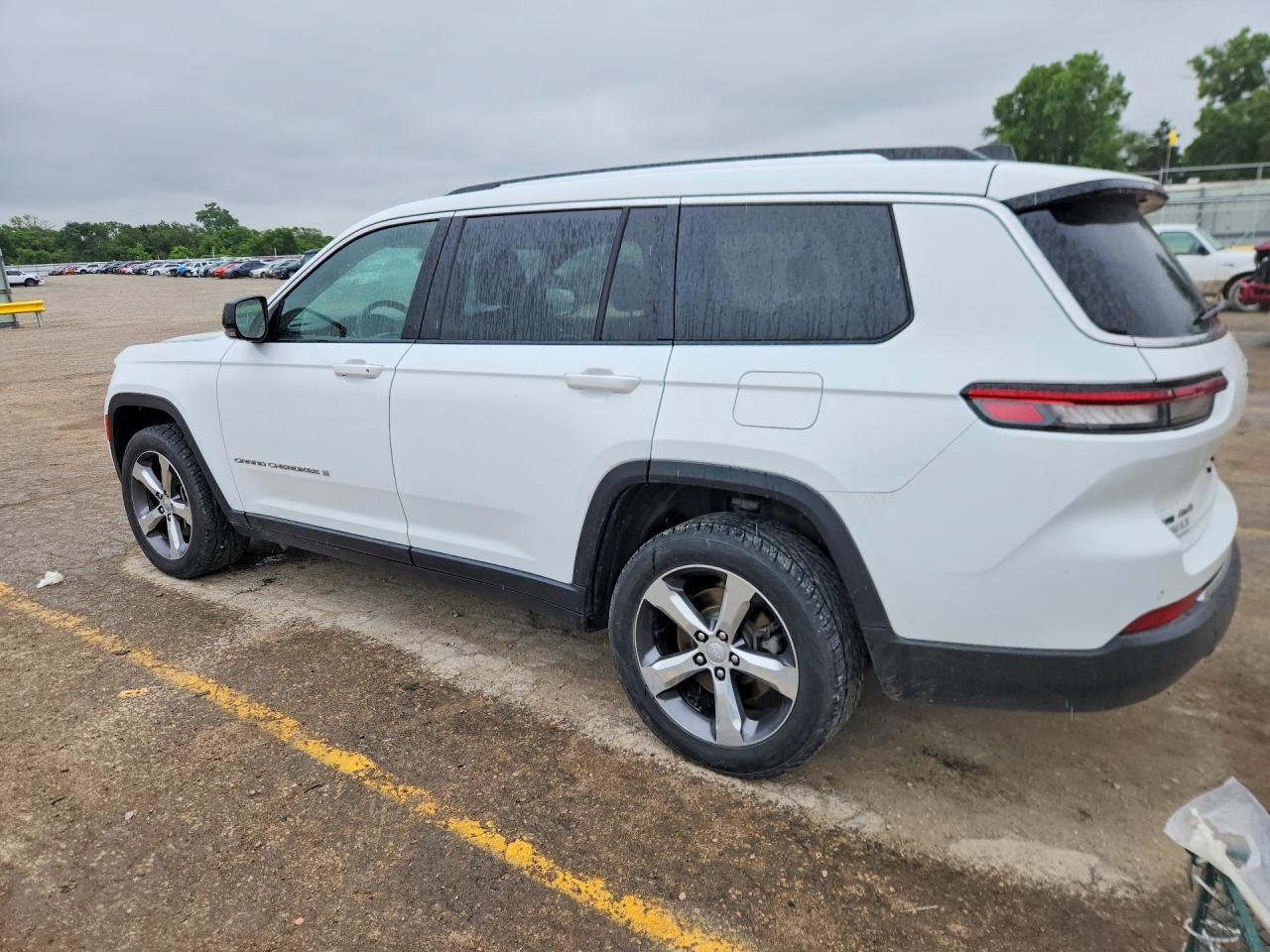2021 Jeep Grand Cherokee L Limited - Image 2